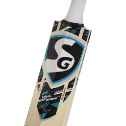 SG RSD Xtreme® Traditionally Shaped English Willow grade 6 Cricket Bat SG RSD Xtreme® Traditionally Shaped English Willow grade 6 Cricket Bat
